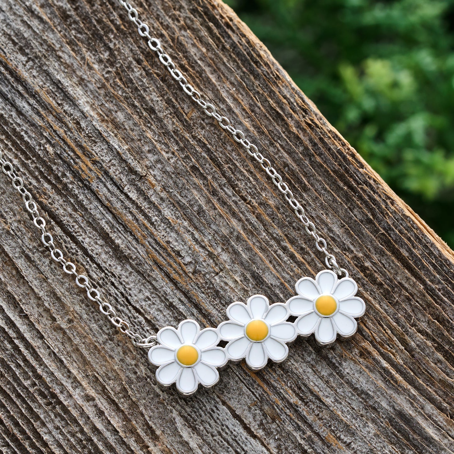 Triple Daisy Bar Necklace