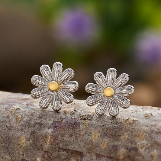 Sterling Silver Delicate Daisy Floral Stud Earrings