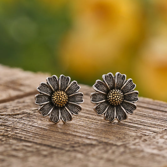 Sterling Silver Vintage Daisy Studs