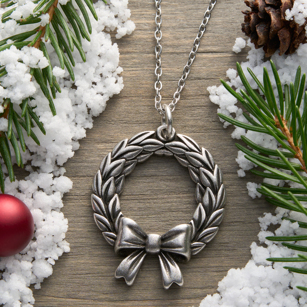 Vintage Wreath Necklace