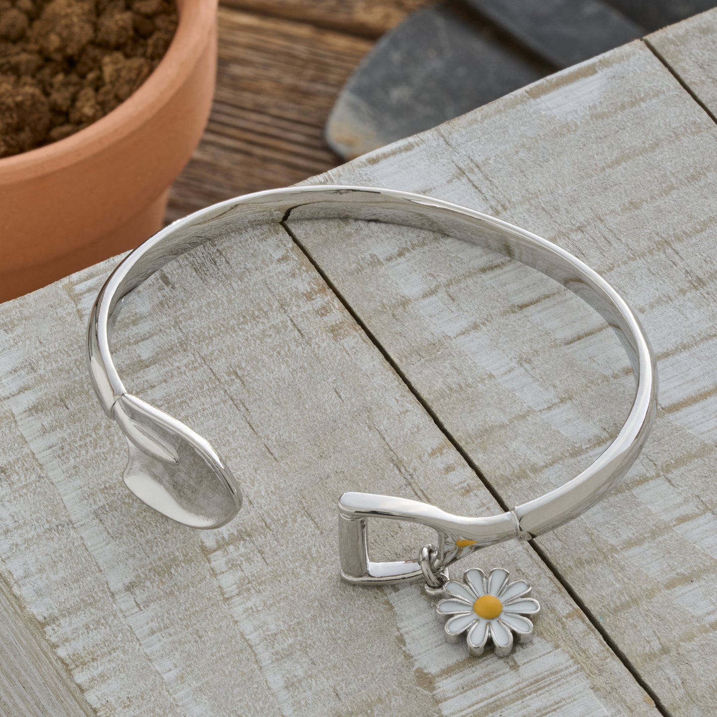 Garden Spade Daisy Cuff Bracelet