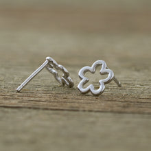 Load image into Gallery viewer, Sterling Silver Open Flower Studs