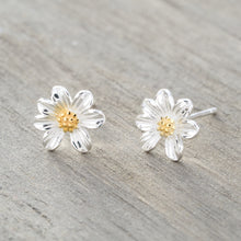 Load image into Gallery viewer, Sterling Silver Daisy Studs