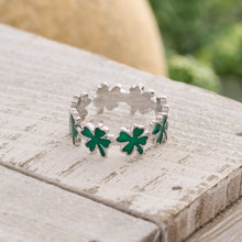 Load image into Gallery viewer, Little Four-Leaf Clover Ring