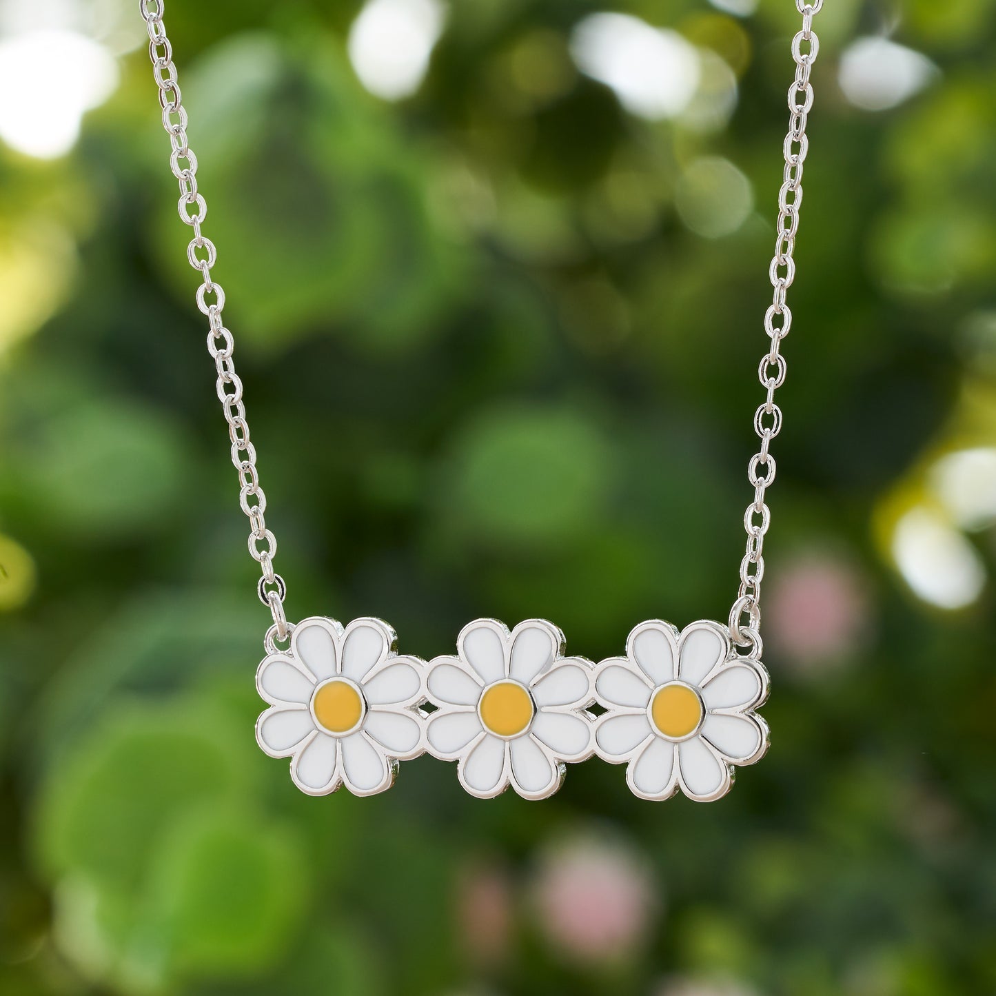 Triple Daisy Bar Necklace
