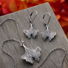 Load image into Gallery viewer, Vintage Ginkgo Leaf Gift Set