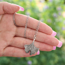 Load image into Gallery viewer, Vintage Ginkgo Leaf Necklace