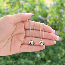 Load image into Gallery viewer, Dainty Daisy Birdie Necklace Gift Set