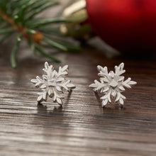 Load image into Gallery viewer, Sterling Silver Glistening Snowflake Studs