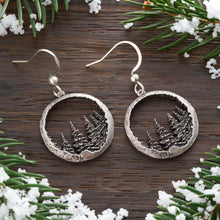 Load image into Gallery viewer, Whispering Pines Earrings