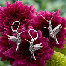 Load image into Gallery viewer, Vintage Hummingbird Gift Set