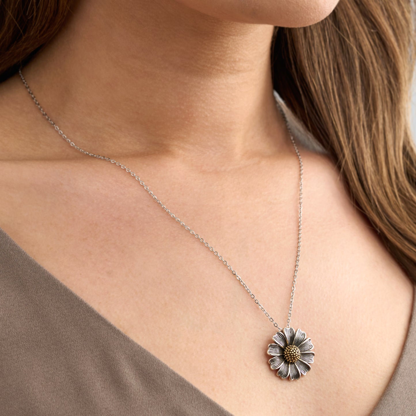 Vintage Daisy Necklace