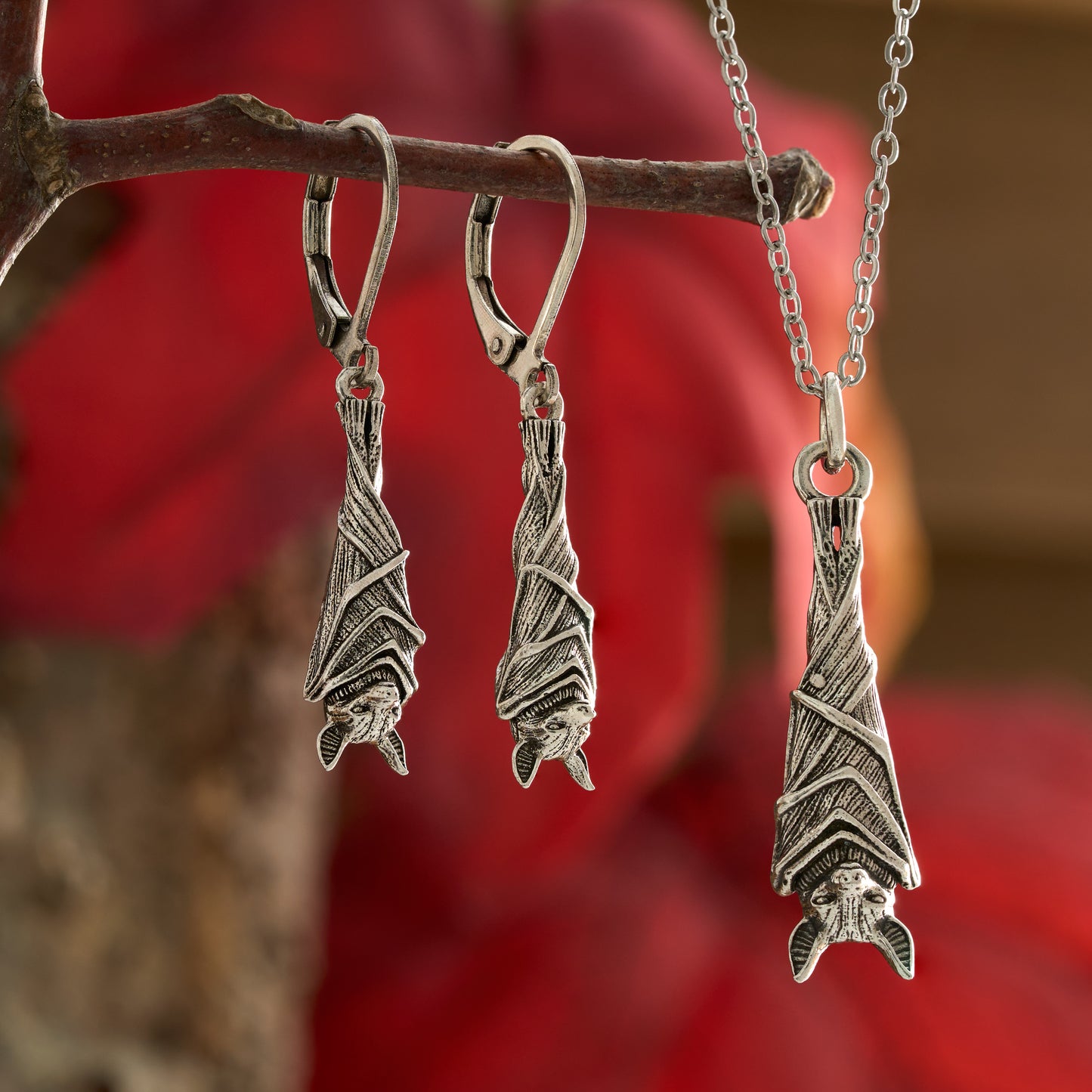 Vintage Hanging Bat Gift Set
