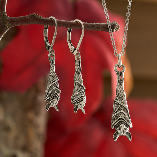 Vintage Hanging Bat Gift Set