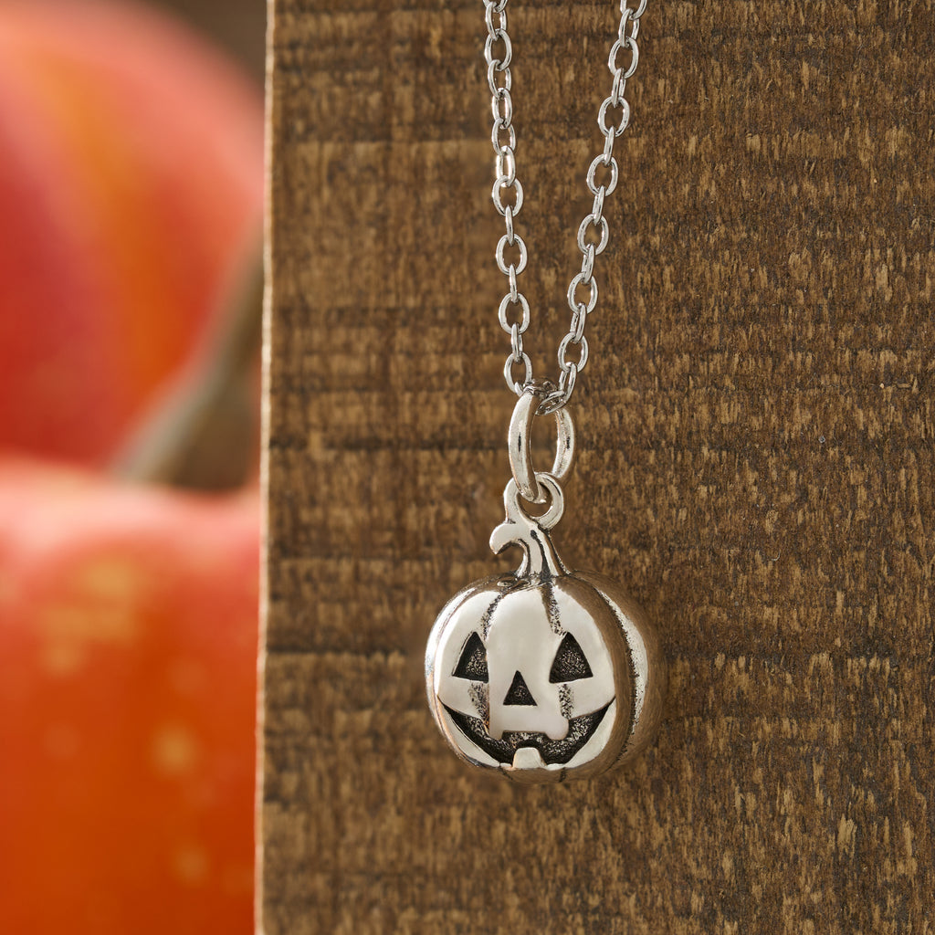 Vintage Jack-o'-Lantern Necklace