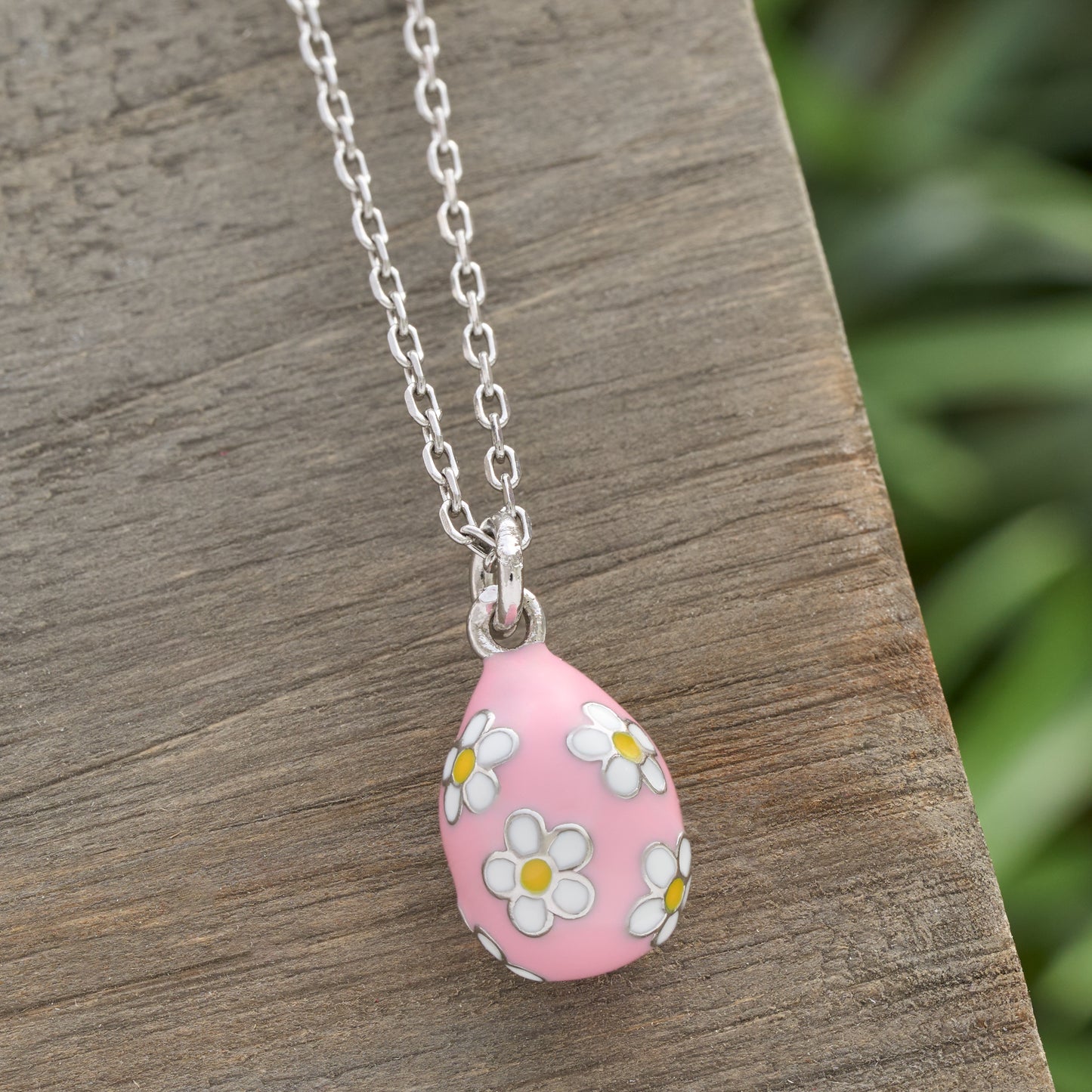 Pink Daisy Easter Egg Gift Set