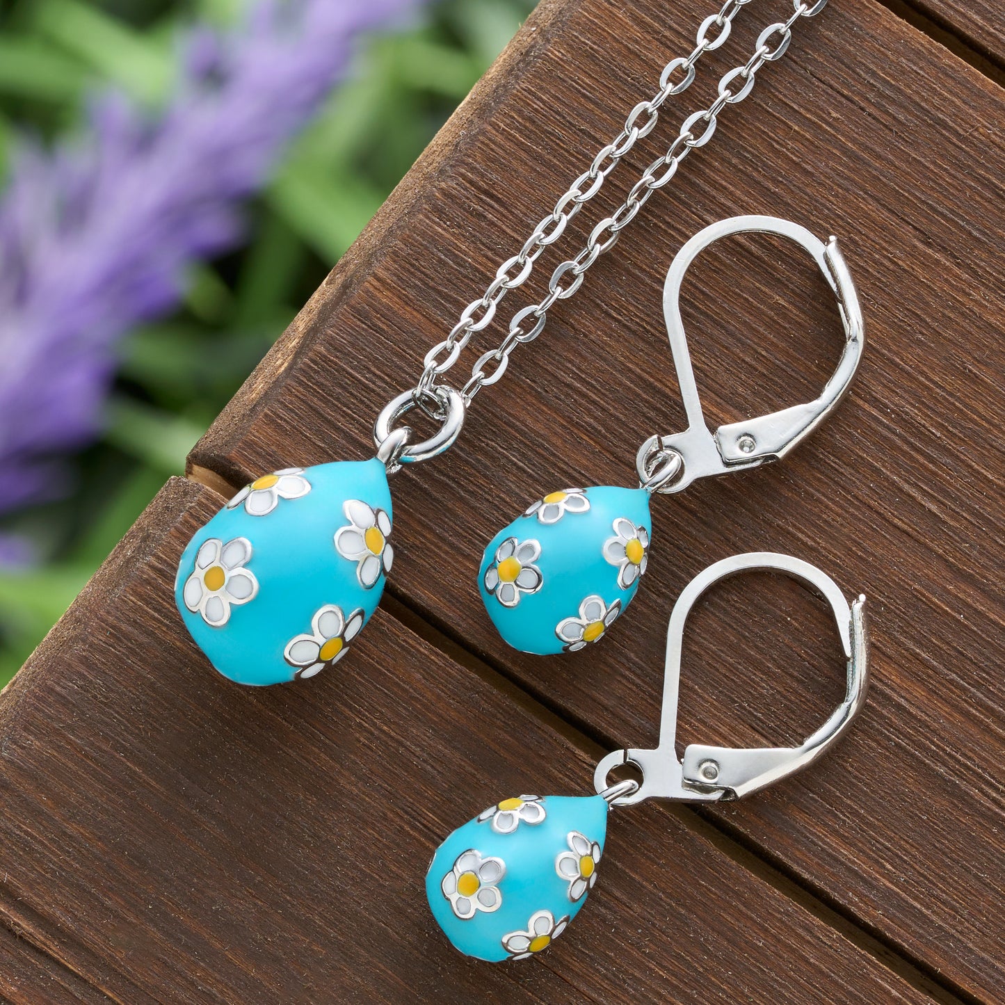Blue Daisy Easter Egg Gift Set