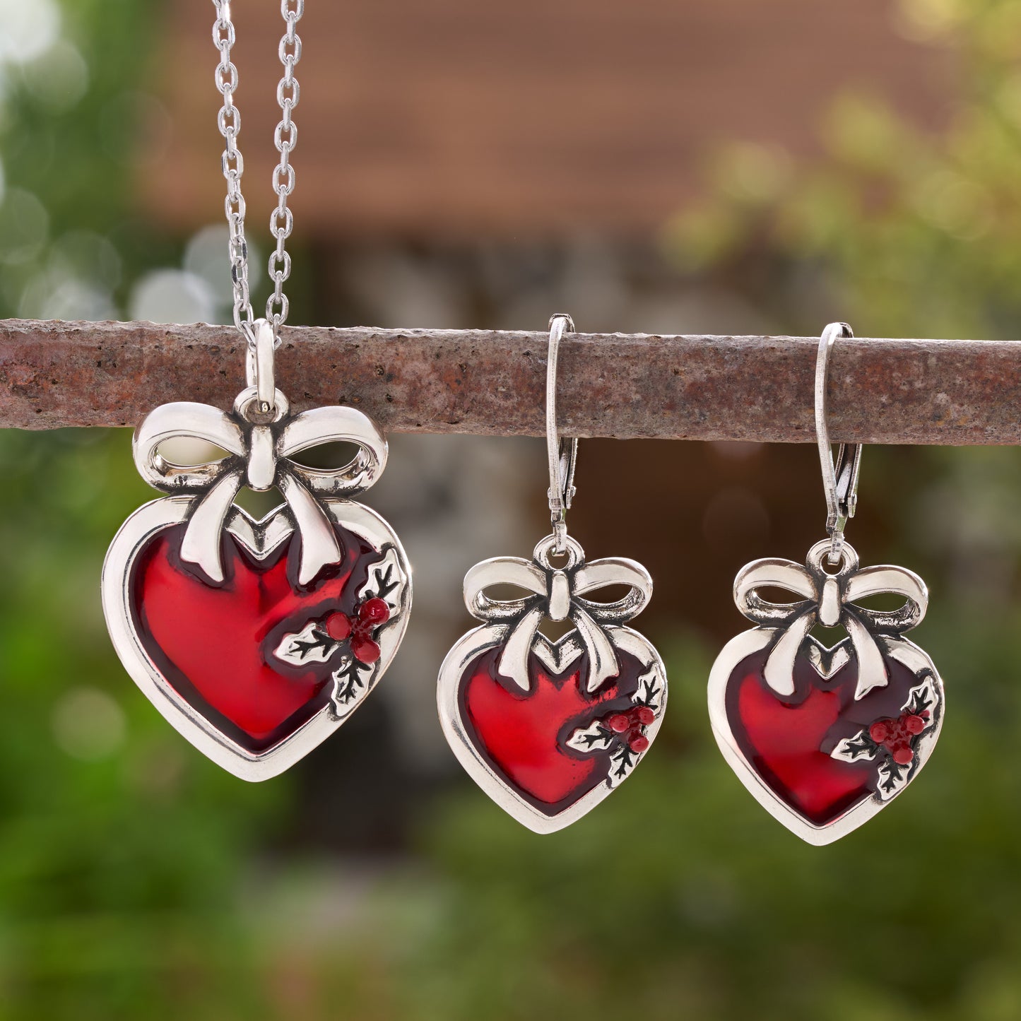 Red Enamel Holly Heart Bow Gift Set