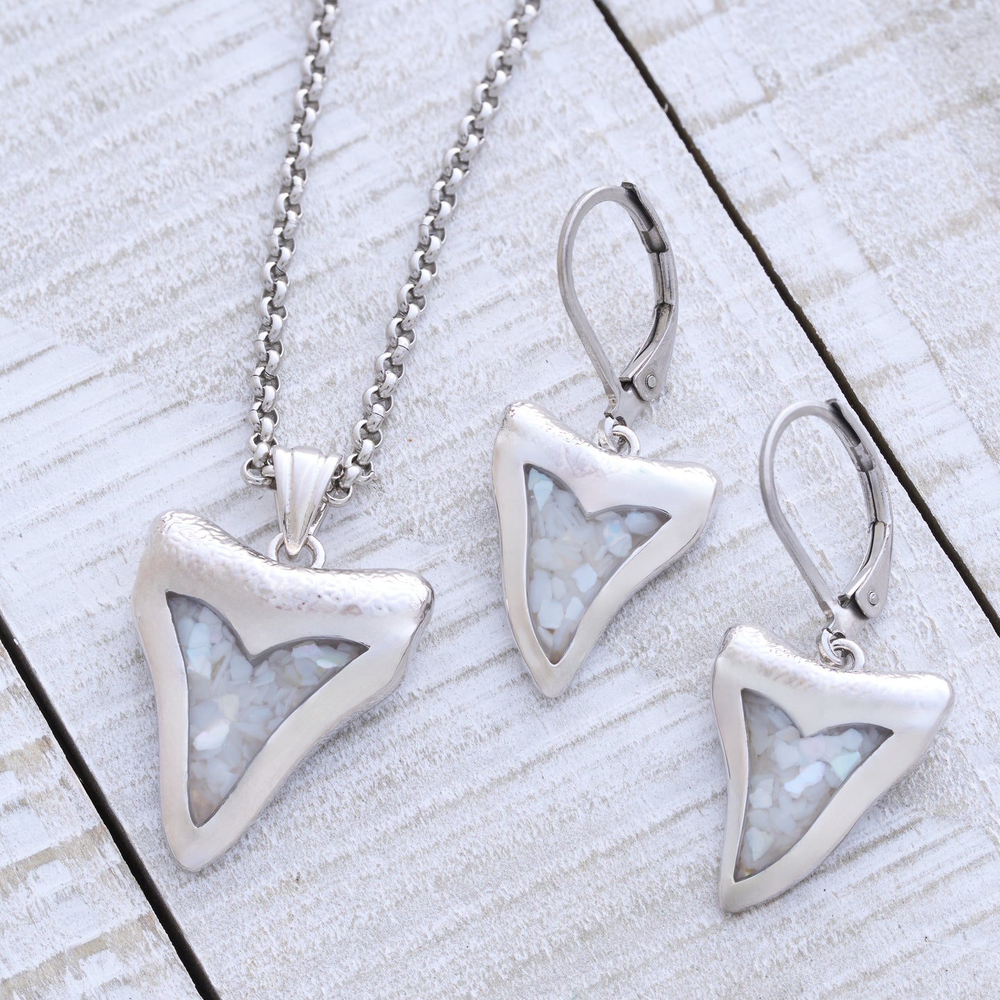 Mother of Pearl Shark Tooth Gift Set