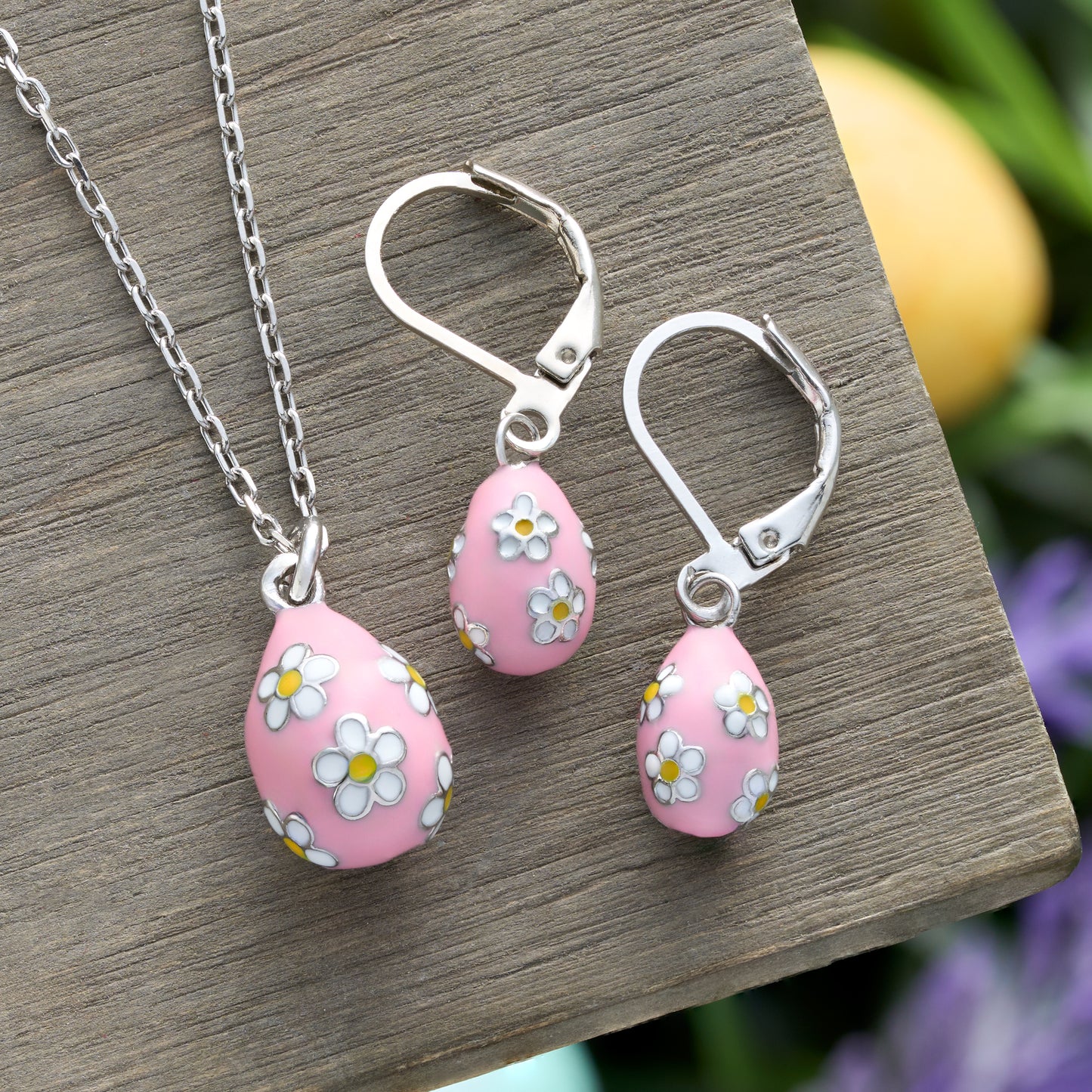 Pink Daisy Easter Egg Gift Set