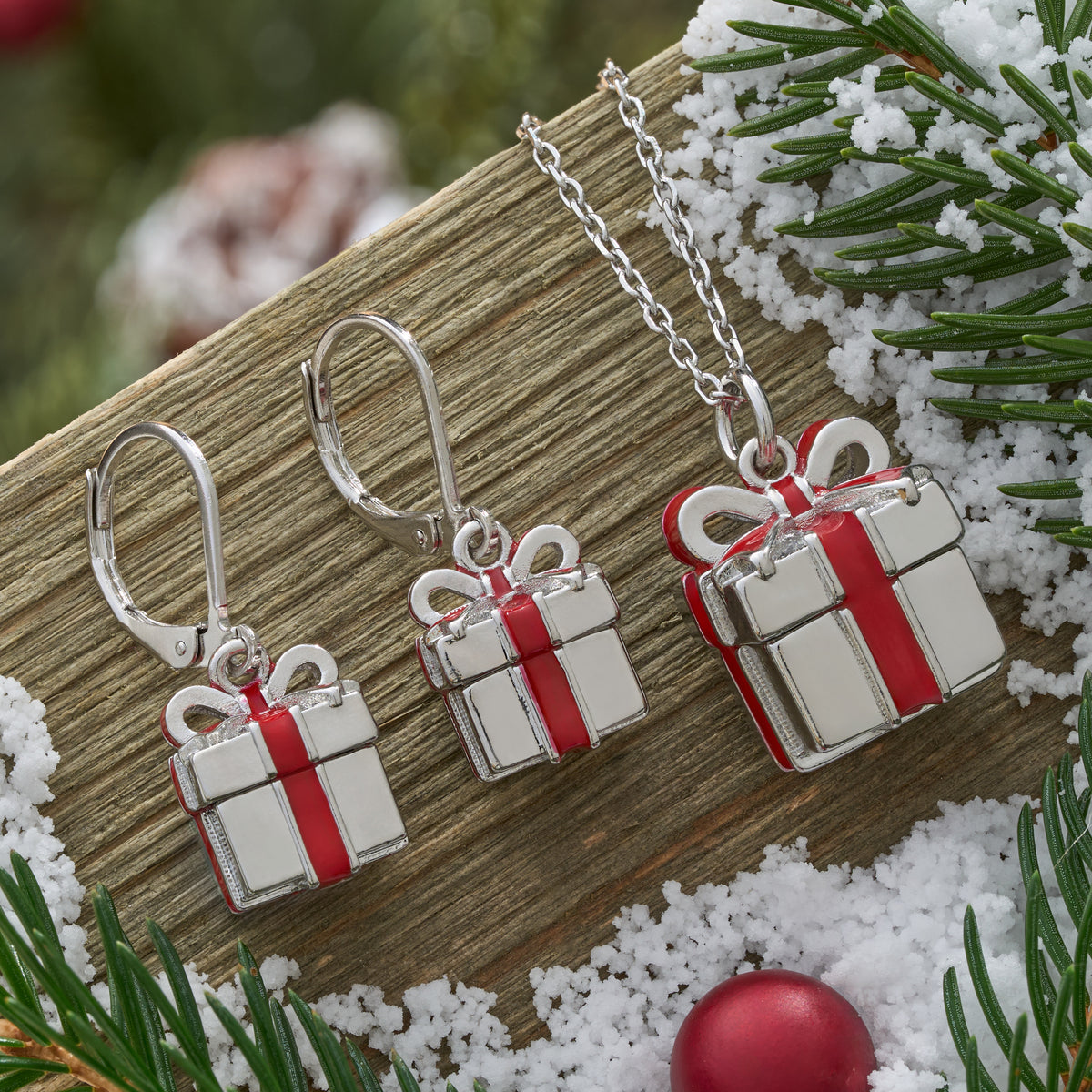 Christmas Gift Box Set (Leverbacks)