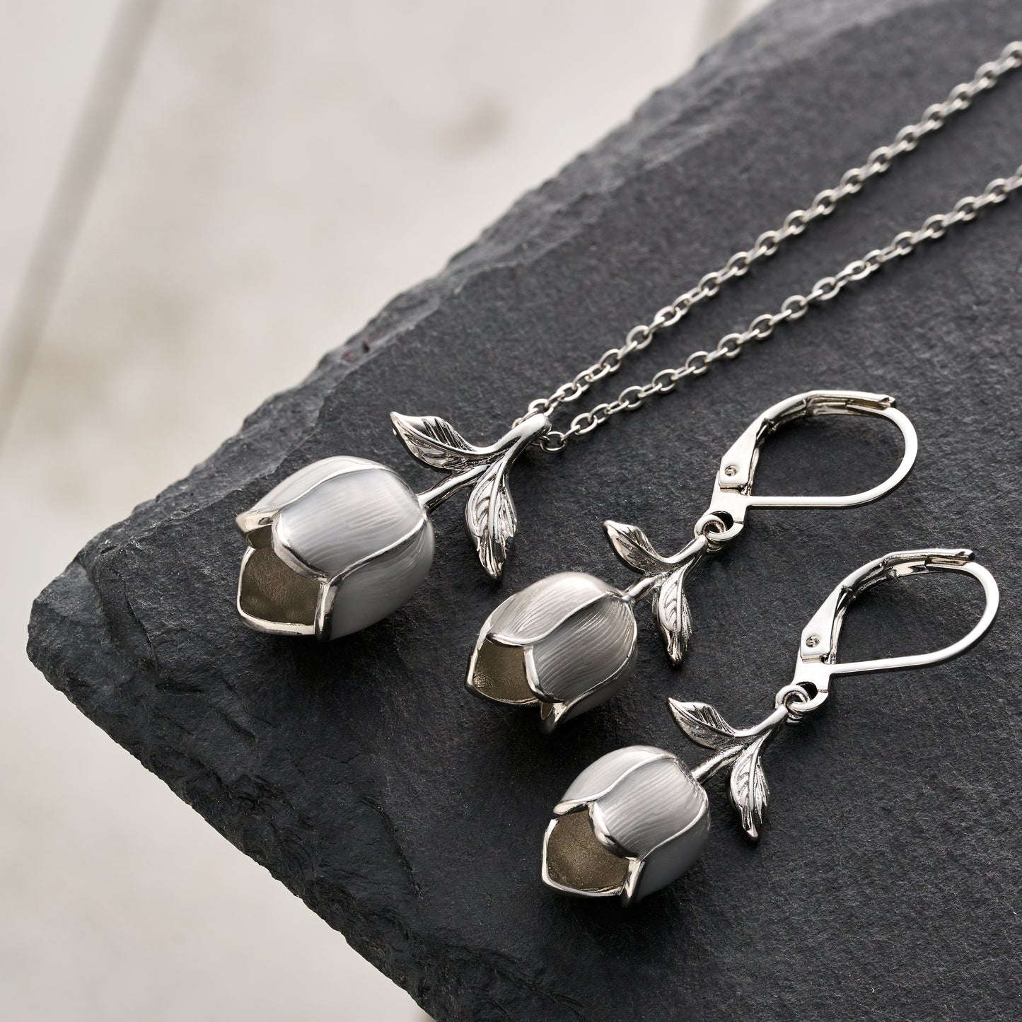 Hand-Painted Soft Gray Tulip Gift Set